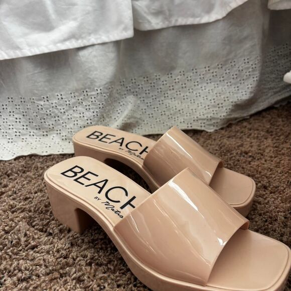 BEACH MATTISSE Nude Glossy Sz 9 Open Toe Women's Tan Sandals Platform Heels - Picture 1 of 3